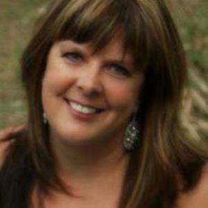 Meet your Posher, Leigh